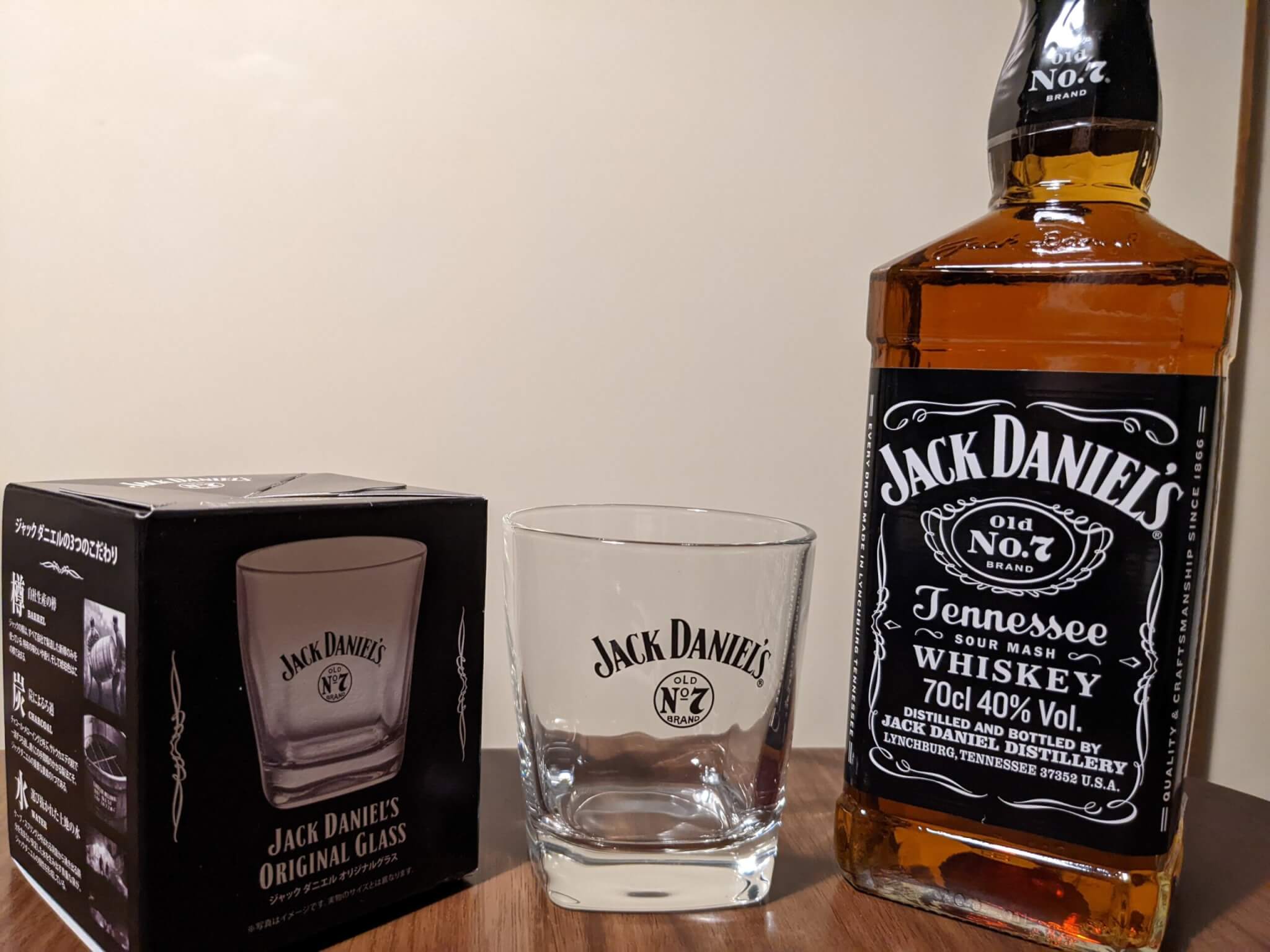 未開封　ジャックダニエル　1.75L瓶　おまけコップ付き おまけグラス】ジャックダニエル オリジナルグラス - KVNシステム